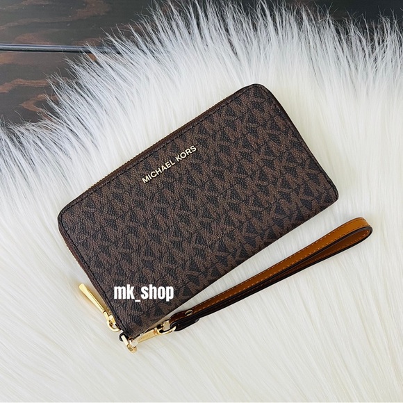 Michael Kors Jet Set Large Flat Phone Case Wristlet Wallet - Picture 1 of 16